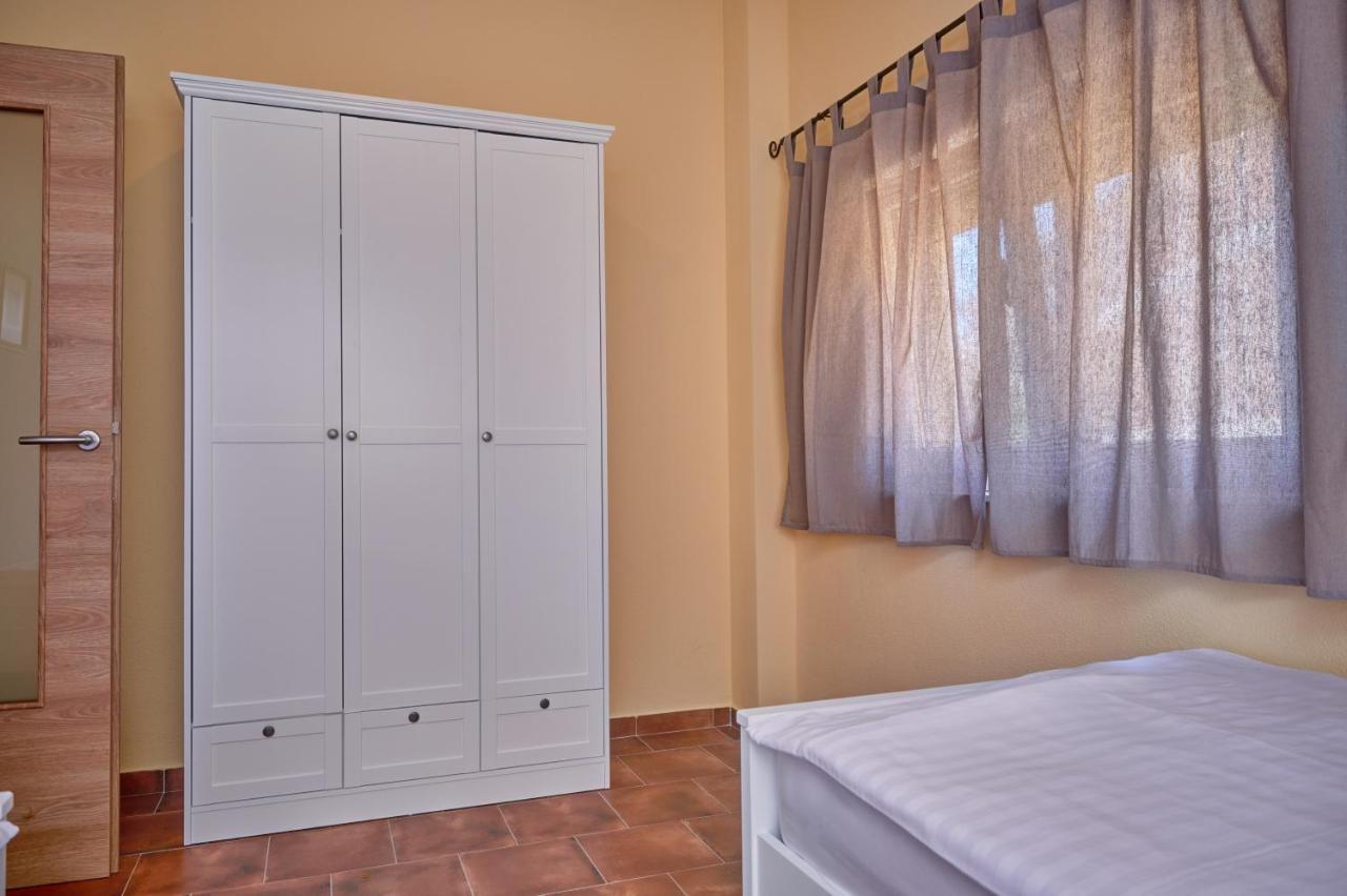 Anovi Holiday Homes By Litto Trogir Kültér fotó
