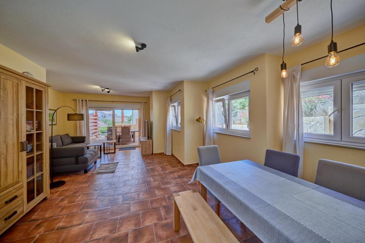 Anovi Holiday Homes By Litto Trogir Kültér fotó