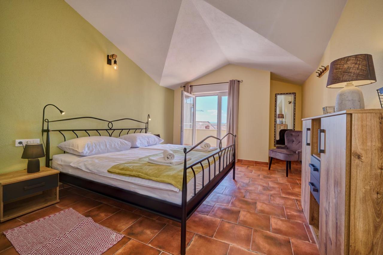 Anovi Holiday Homes By Litto Trogir Kültér fotó