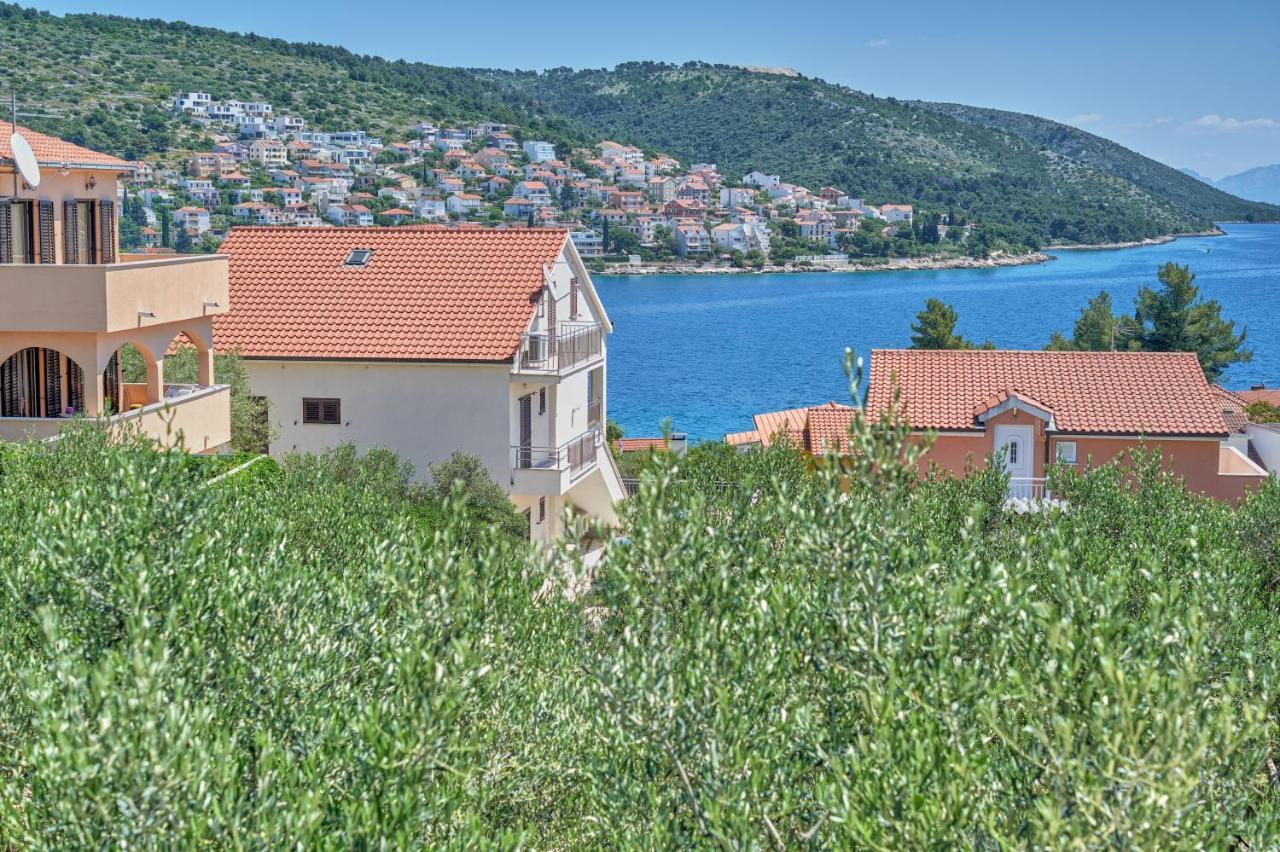 Anovi Holiday Homes By Litto Trogir Kültér fotó