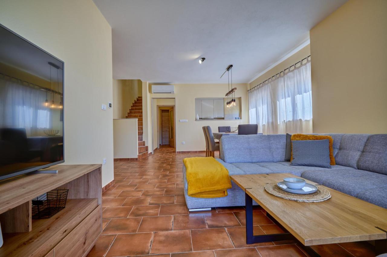 Anovi Holiday Homes By Litto Trogir Kültér fotó