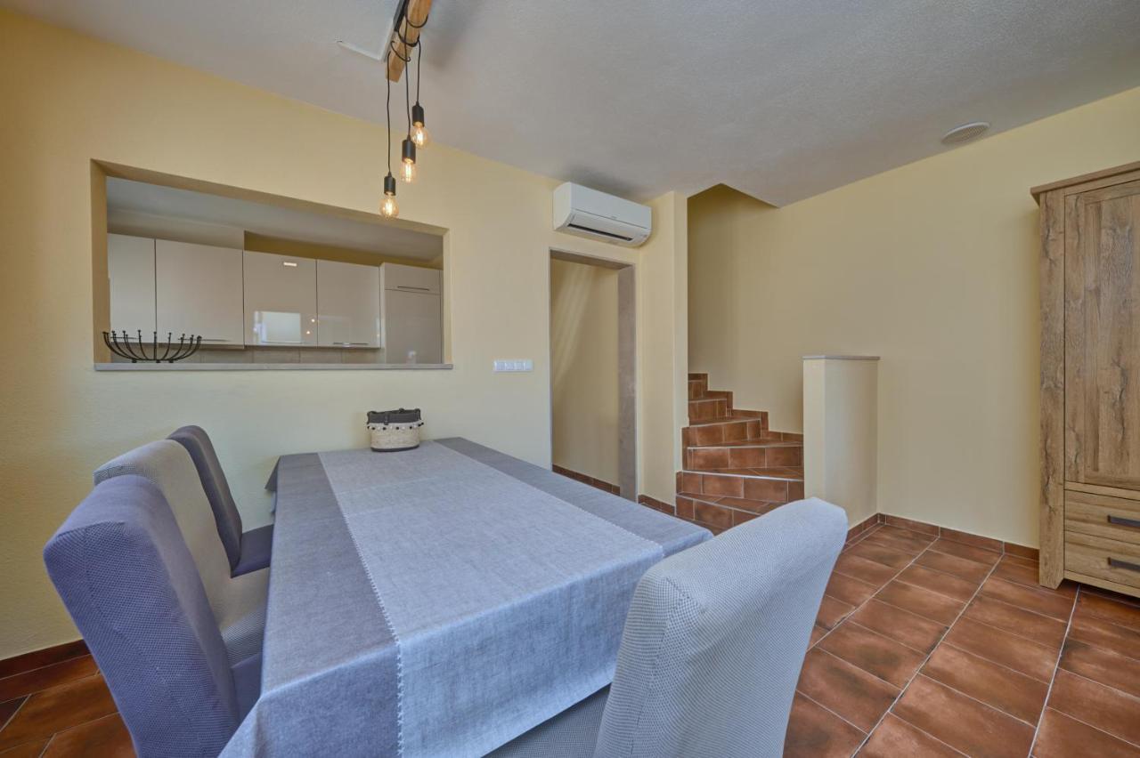 Anovi Holiday Homes By Litto Trogir Kültér fotó